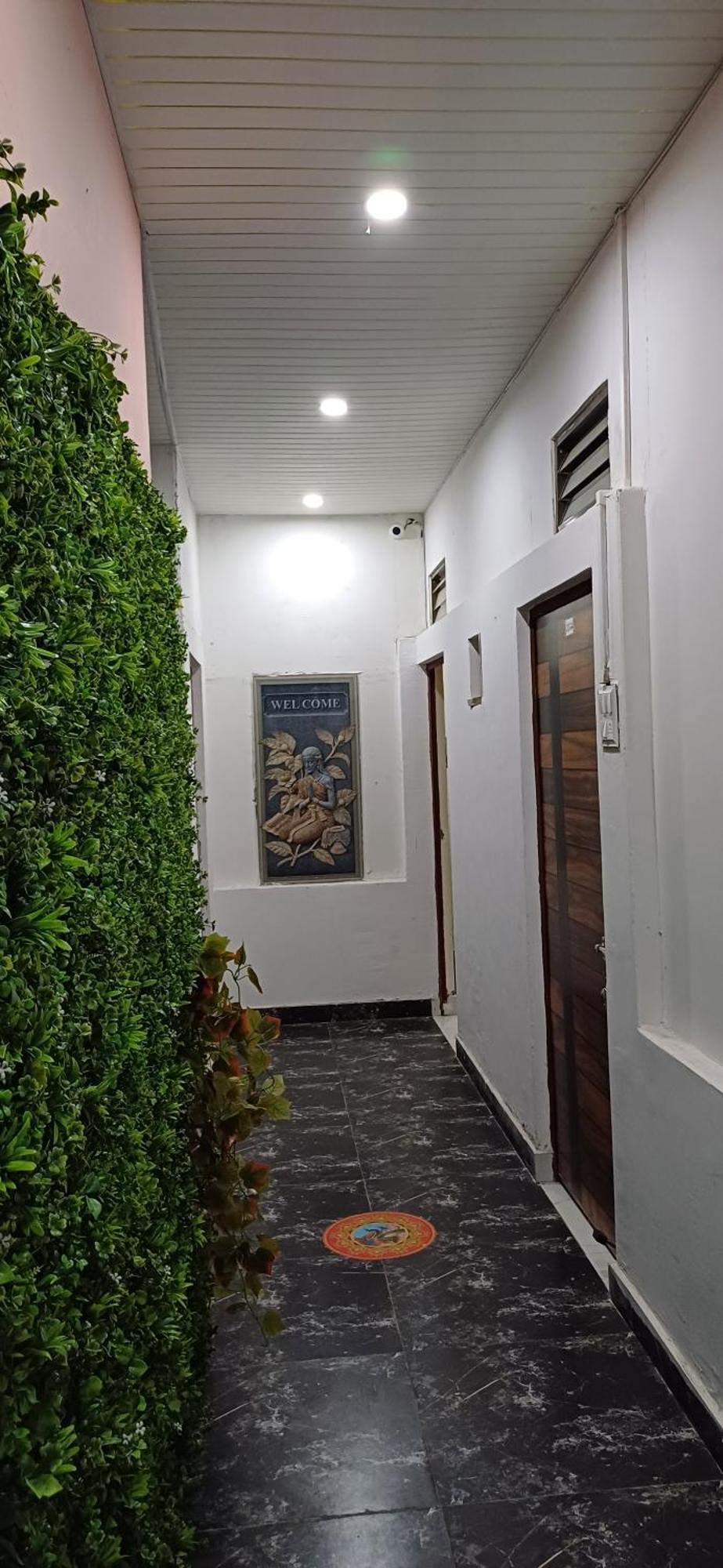 Baba Paying Guest House Varanasi Bagian luar foto